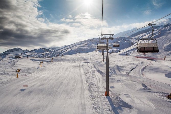 Shahdag tour - Choosing between skiing, rides, hiking, and coffee