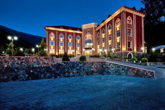 Shamakhi-Gabala-Sheki Group Tour (2 Days / 1 Night) - Nohur Lake, a calm pause in the day