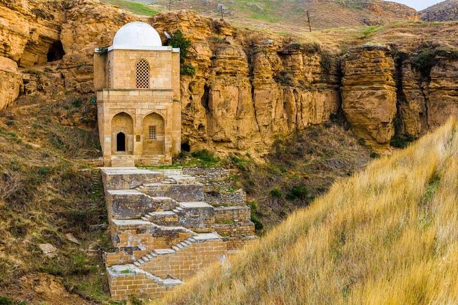 Shamakhi & Lahij Tour - Juma Mosque: a welcoming first stop in Shamakhi
